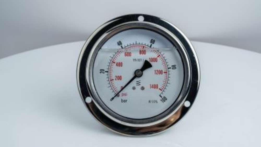 Glycerin-filled Pressure Gauges MGE.F with Front Flange
