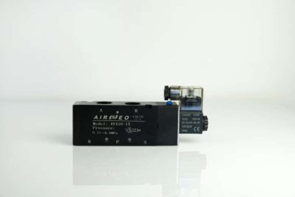 Пневморозподілювач 4V410-15,DC24V