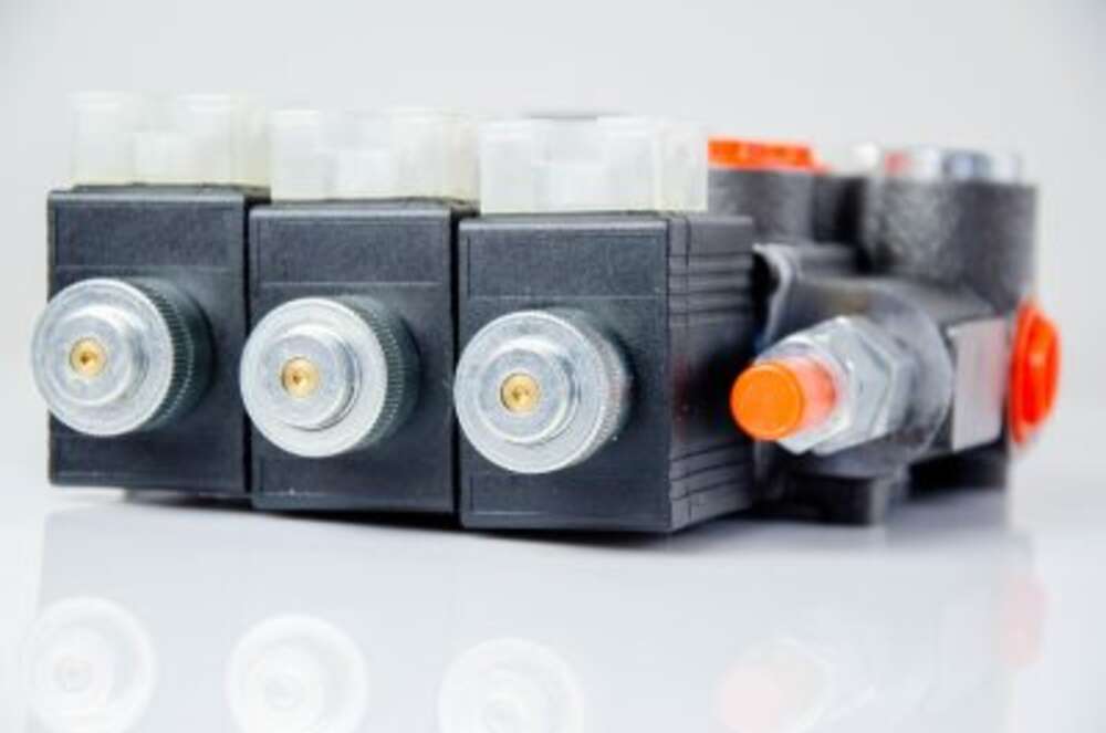 Гідророзподілювач 03Z50 AAA ES3 12 VDC G
