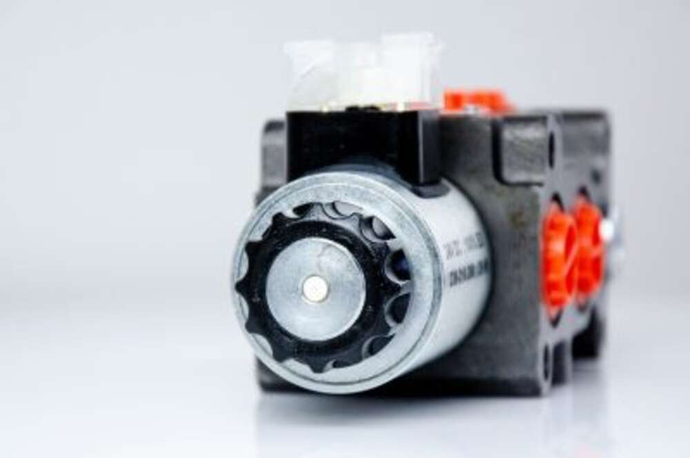Гідророзподілювач DVS6-6/2-L-24DC-G12-02