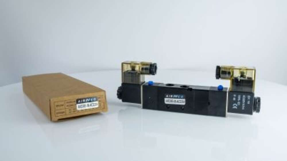 Пневморозподілювач 4V230C-08,AC220V