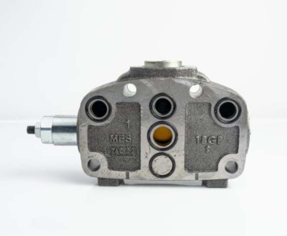 Передня кришка гідророзподілюва 100L GS INLET SECTION16/1 10IN010001 (100L GS INLET SECTION/AC(X‐100))