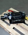 Передня частина гідравлічної лебідки KHB-8.2T з кріпленнями